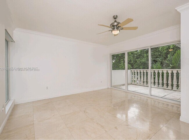 Building Photo - 4000 Alhambra Cir