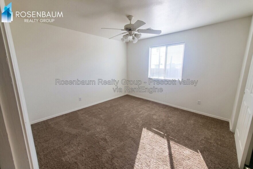 Building Photo - 8127 E Rosalie Rd