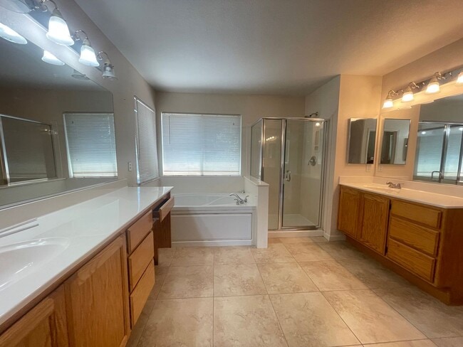 Building Photo - 959 Sterling Cir