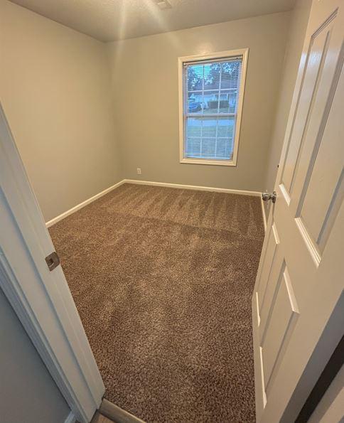 Building Photo - 402 Faulkner Dr