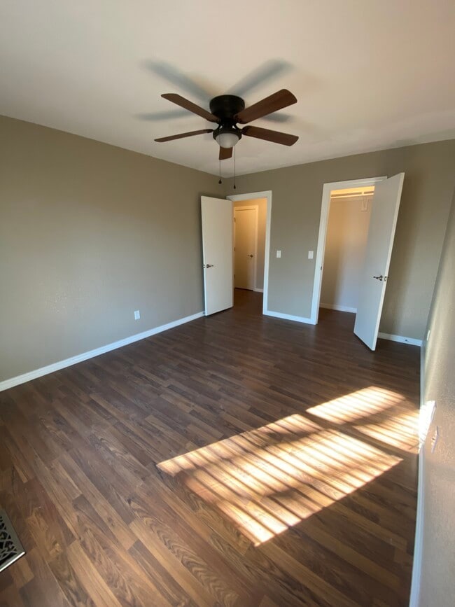 Building Photo - 2817 E El Paso St