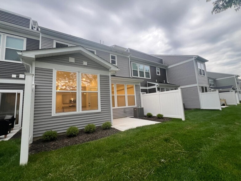 Building Photo - 6527 Wheatly Rd