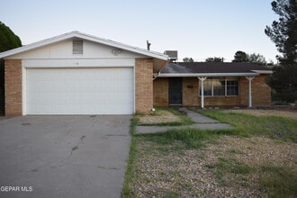 Building Photo - 136 N Festival Dr