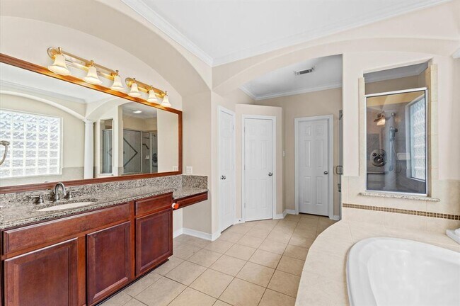 Building Photo - 3906 Point Cuero Ct