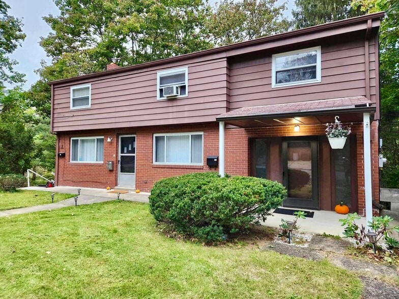 Building - 2612 Louisiana Ave