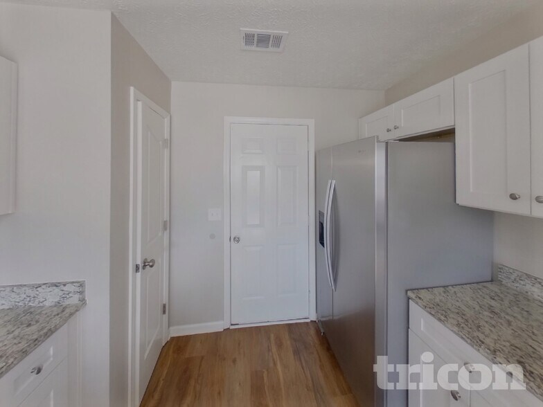 Building Photo - 3107 Donard Ct