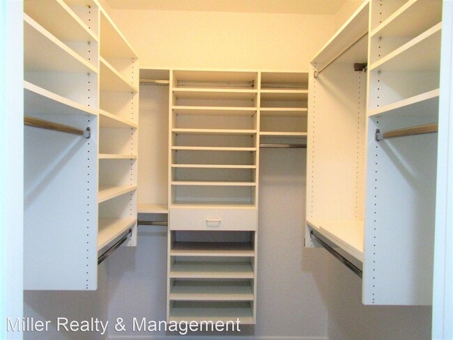 Building Photo - 2 br, 2 bath House - 4717 Dolphin Cay Lane, S