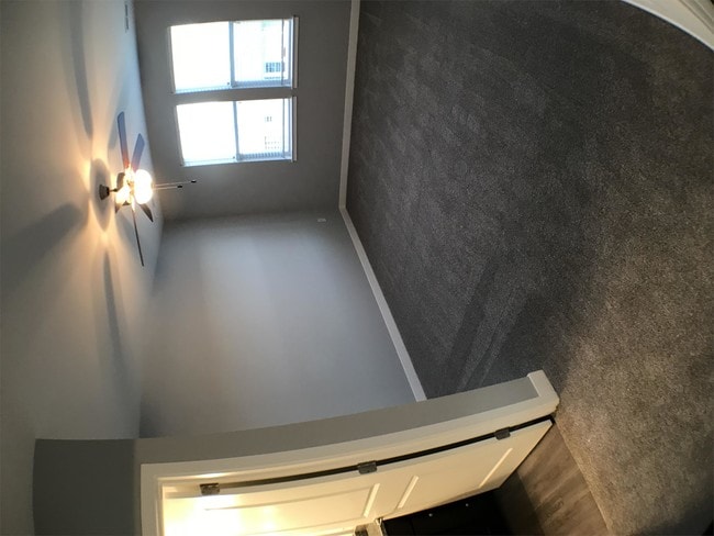 Building Photo - 1661 McCleary Ln