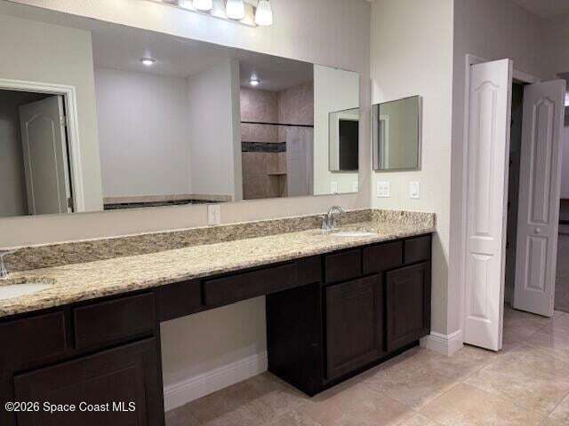 Building Photo - 940 Bear Lake Dr