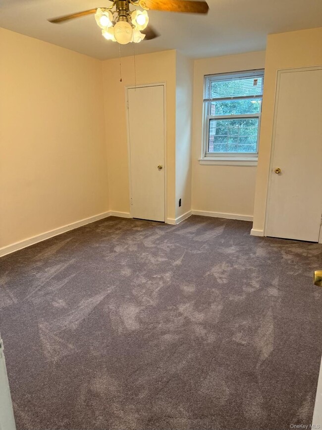 Building Photo - 260-67-260-75 75th Ave