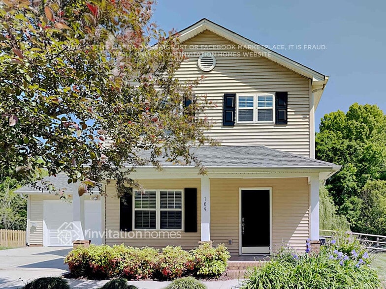 Primary Photo - 109 Howe St