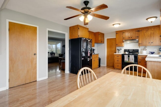 Building Photo - 12707 Leo Ln