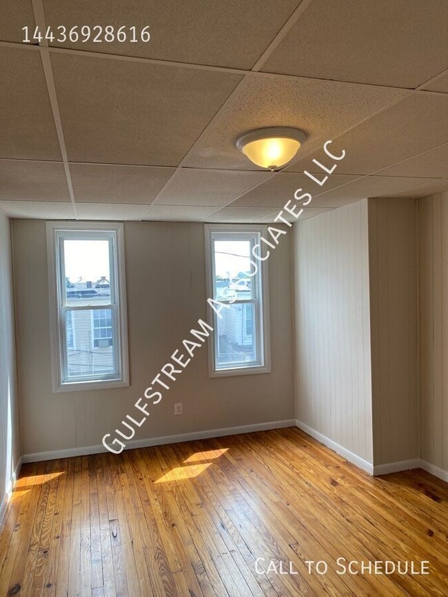 Building Photo - 619 N Potomac St