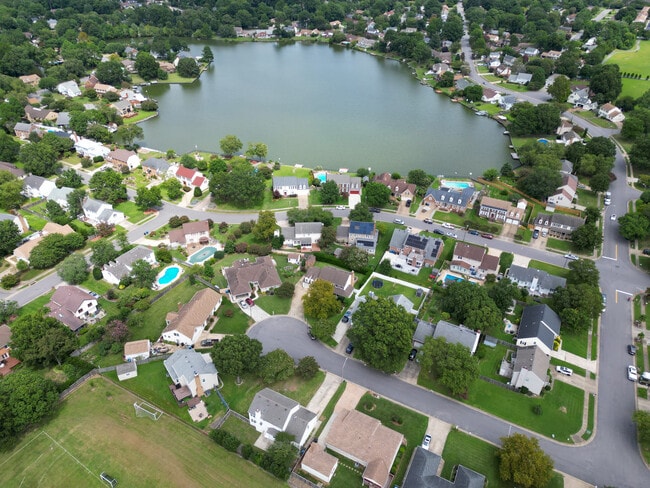 Building Photo - 4637 Chippendale Ct