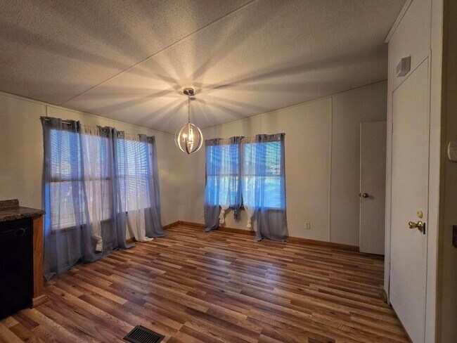 Building Photo - 1036 Hancock Mill Ln