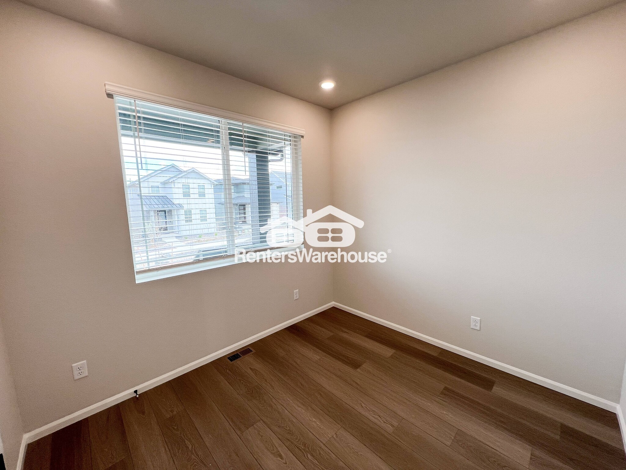 Building Photo - 7253 Goldbloom Ln