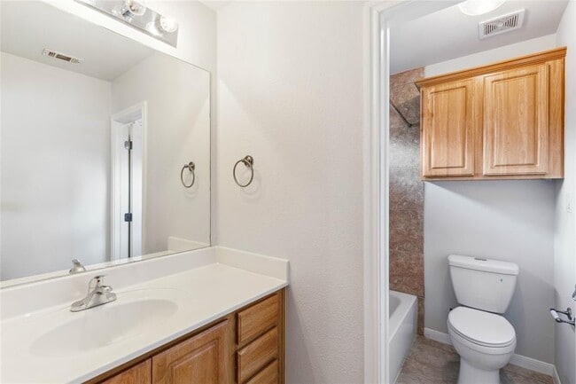 Building Photo - 15308 Gebron Dr