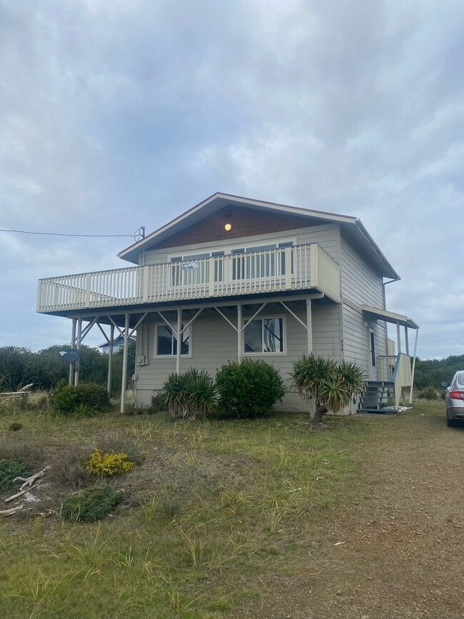 Building Photo - 934 Starfish Ct SW