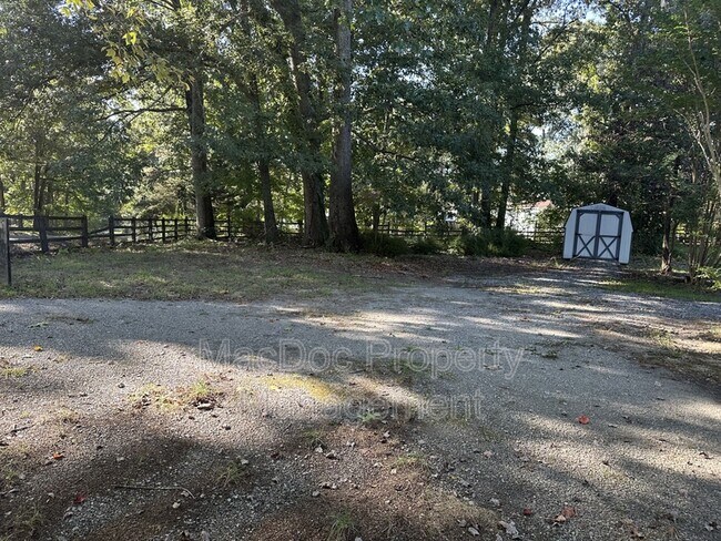 Building Photo - 12235 Pinyon Ln