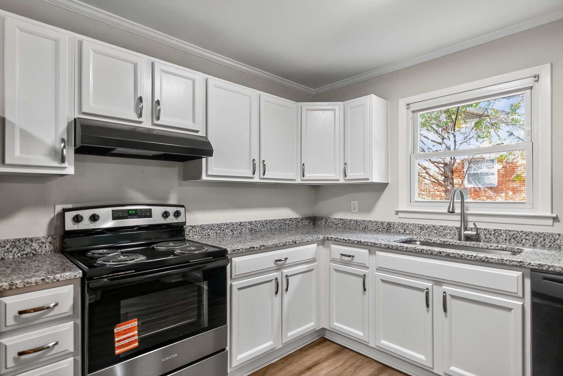 Building Photo - 517 Cooper Rd