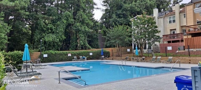 Building Photo - 3529 Mt Vernon Cir