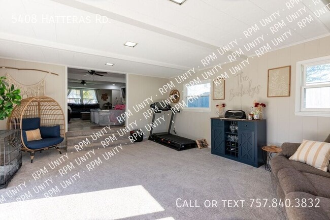 Building Photo - 5408 Hatteras Rd