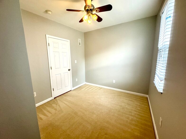 Guest Bedroom - 1215 I St SE