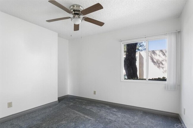 Building Photo - Modern 3 Bedroom, 2 Bath Completely Remodeled Condo