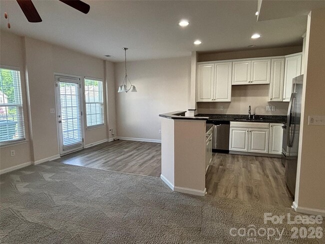 Building Photo - 7411 Red Mulberry Way