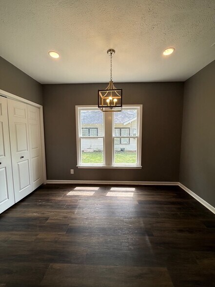 Dining Room - 920 Ferguson St