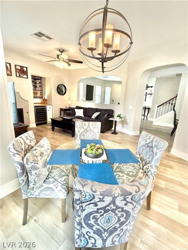 Building Photo - 399 Center Green Dr