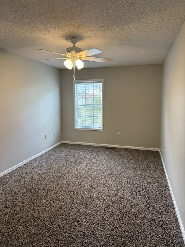 Building Photo - 160 N Spring View Dr