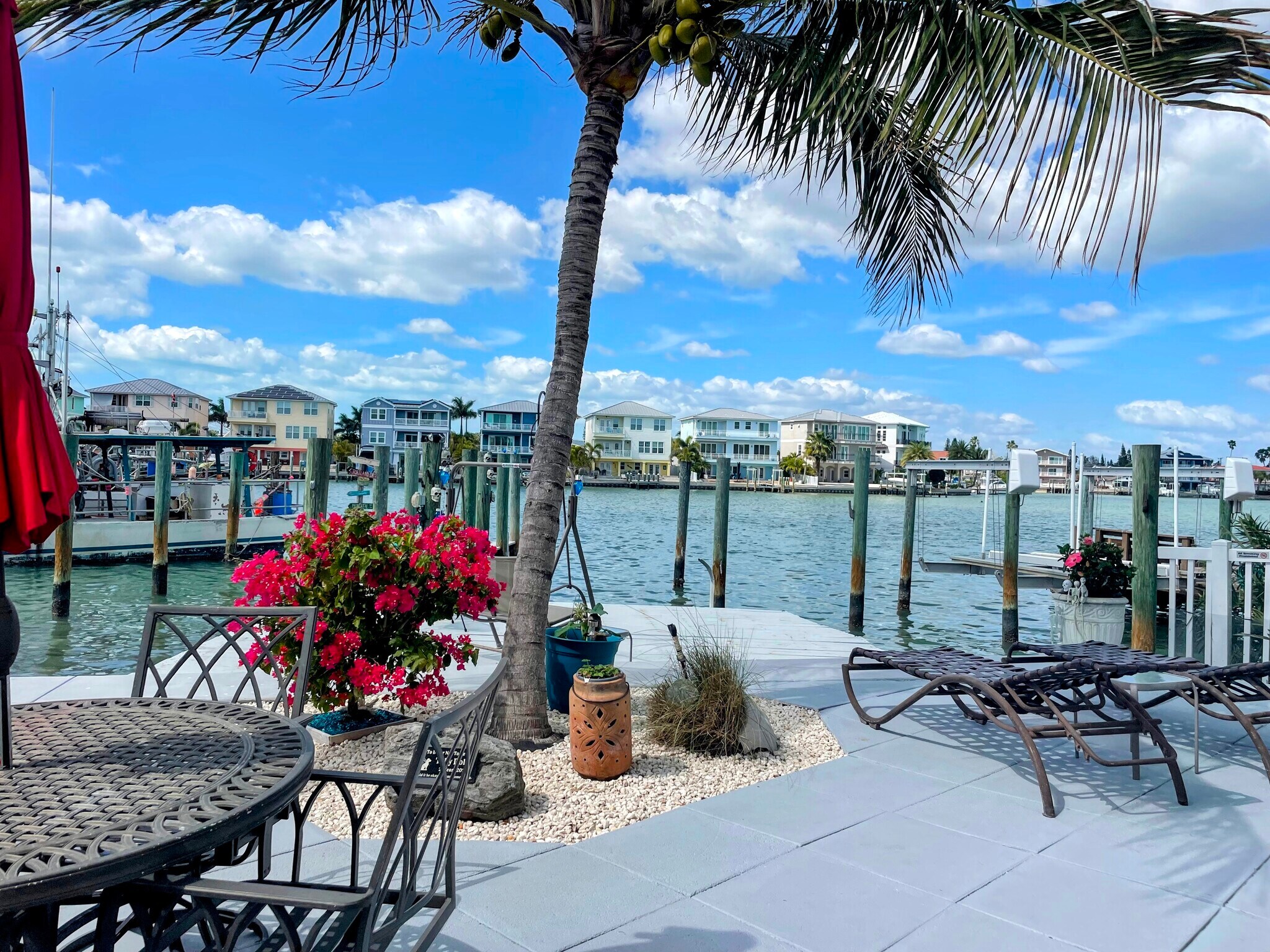 Building Photo - 13535 Boca Ciega Ave