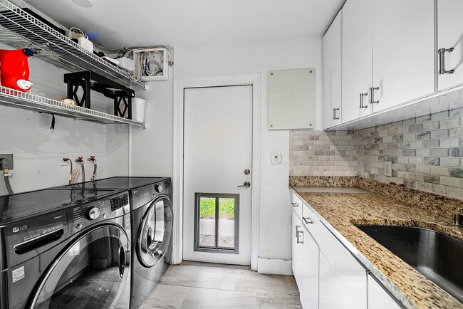 Building Photo - 740 NE 36th St