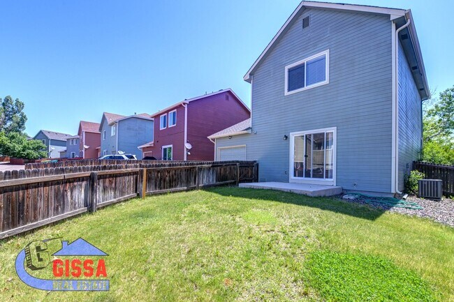 Building Photo - Cute home with engineered hardwood flooring throughout is available now!