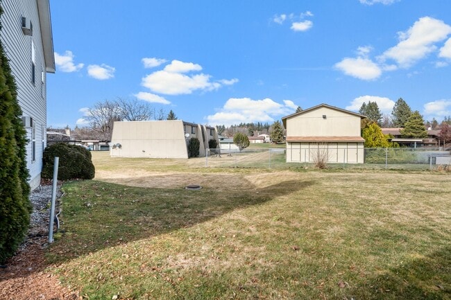 Building Photo - South Valley Four-Plex Unit #3 for Rent