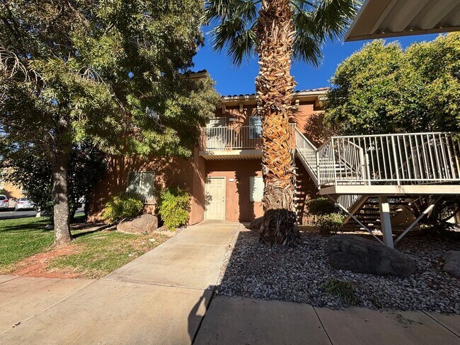 Building Photo - APARTMENT IN GREAT LOCATION FOR RENT!