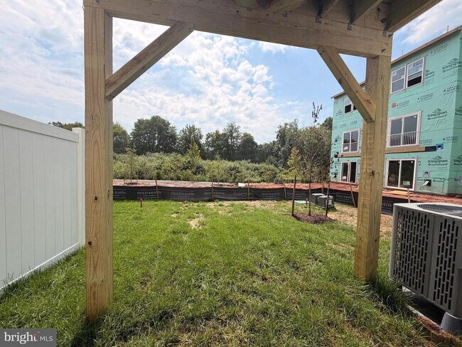 Building Photo - 8889 QUEENSFERRY Rd