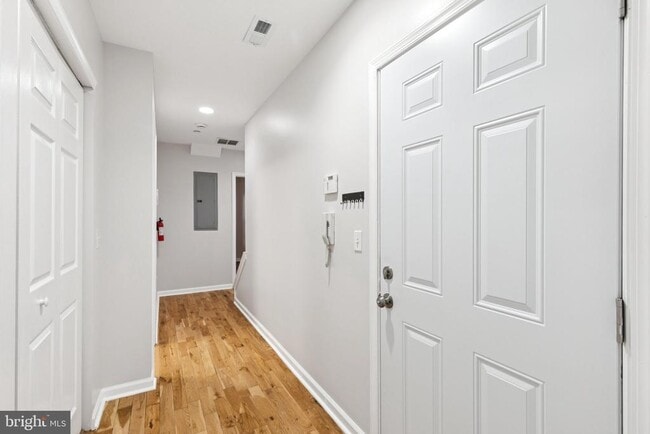 Building Photo - 1931 N Uber St