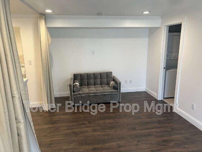 Building Photo - 3154 53rd St