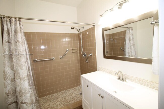 Building Photo - 2331  Dogwood Ct  . Pembroke Pines Fl 33026