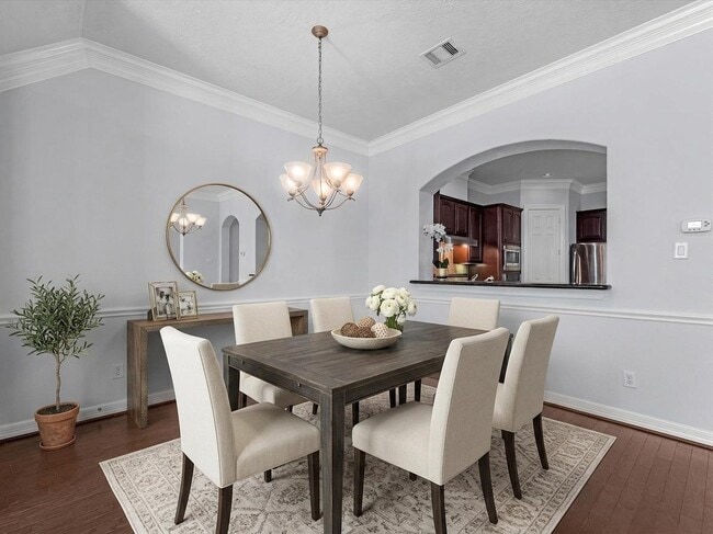 Building Photo - 11643 Royal Oaks View