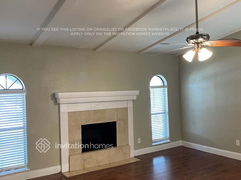 Building Photo - 1217 Lombardy Dr