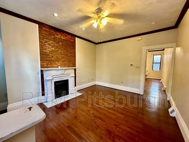 Building Photo - 2118 Sidney St