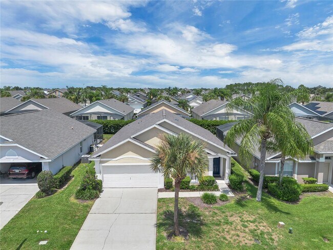 Building Photo - 16635 Palm Spring Dr