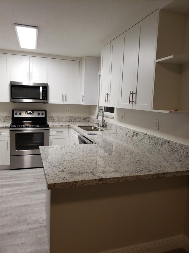 Building Photo - 2118 NW 171st Terrace