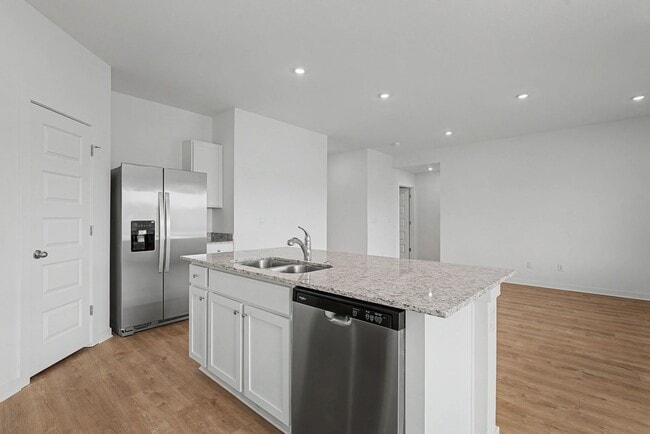 Building Photo - Brand new home waiting for you!