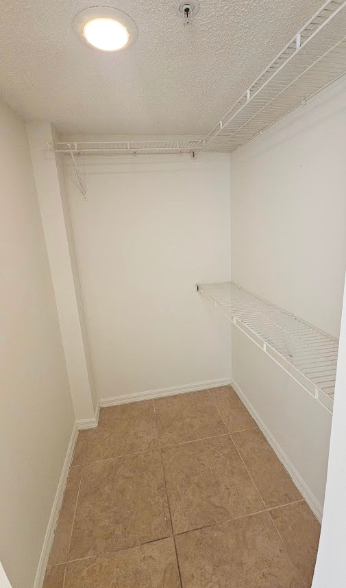 Walk in closet - 2033 SE 10th Ave