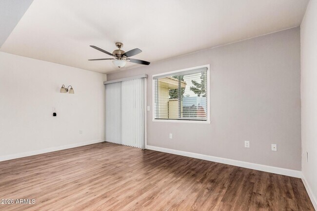 Building Photo - 16635 N 103rd Ave