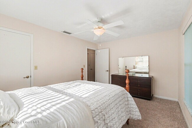 Building Photo - 108 Delvalle St